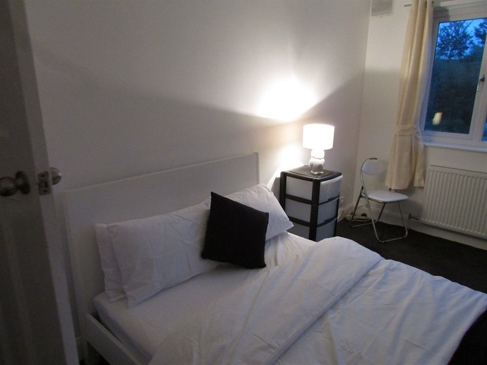 Bed and Breakfast St Mildreds London Exterior foto